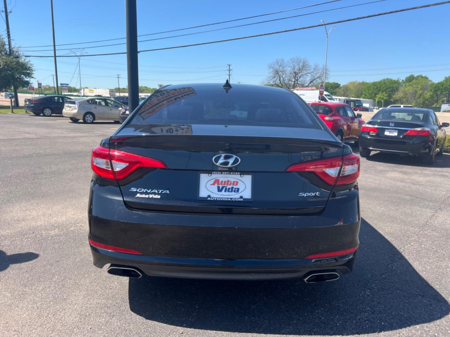 2017 BLACK Hyundai Sonata Sport (5NPE34AF0HH) with an 2.4L L4 DOHC 16V engine, 6A transmission, located at 420 I-35E, Lancaster, TX, 75146, (469) 297-4144, 32.593929, -96.823685 - Photo#8